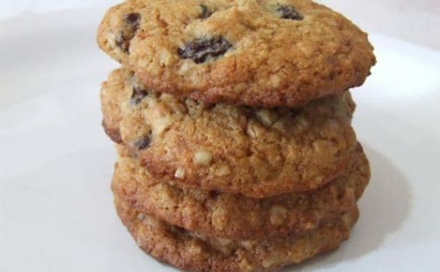 Gluten Free Oatmeal Raisin Cookies